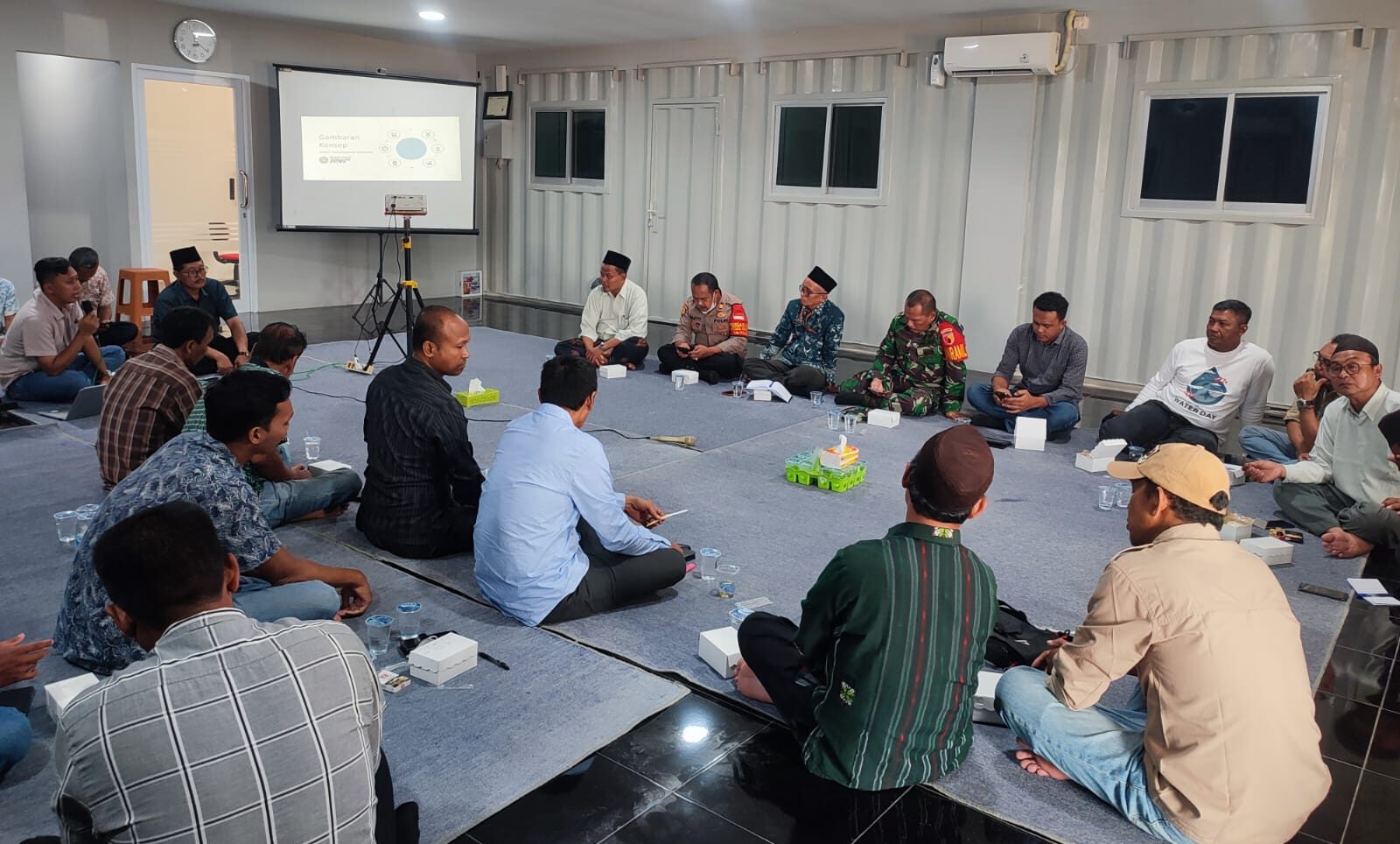 Sejumlah desa sekitar proyek PT Freeport Indonesia yang masuk ring 1 menuntut pihak Kerja PT KSO (Kerja Sama Operasi) Yayasan Ta’mir Masjid Manyar (YATAMAM)