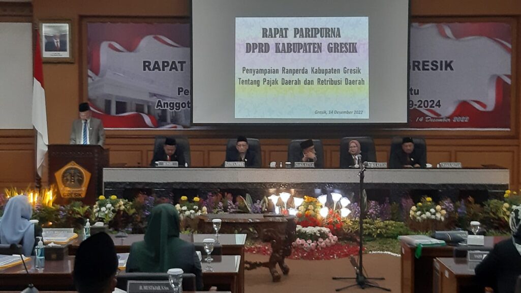 Rapat Paripurna Ranperda yang dilaksanakan di ruang paripurna gedung DPRD Gresik tersebut dihadiri Ketua DPRD Gresik, Wakil Pimpinan DPRD, Bupati Gresik dan anggota DPRD Gresik, Rabu (14/12/2022)
