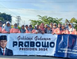 Dinilai Berwibawa dan Cerdas, Emak-emak Komunitas UMKM di Gresik Dukung Prabowo Capres 2024