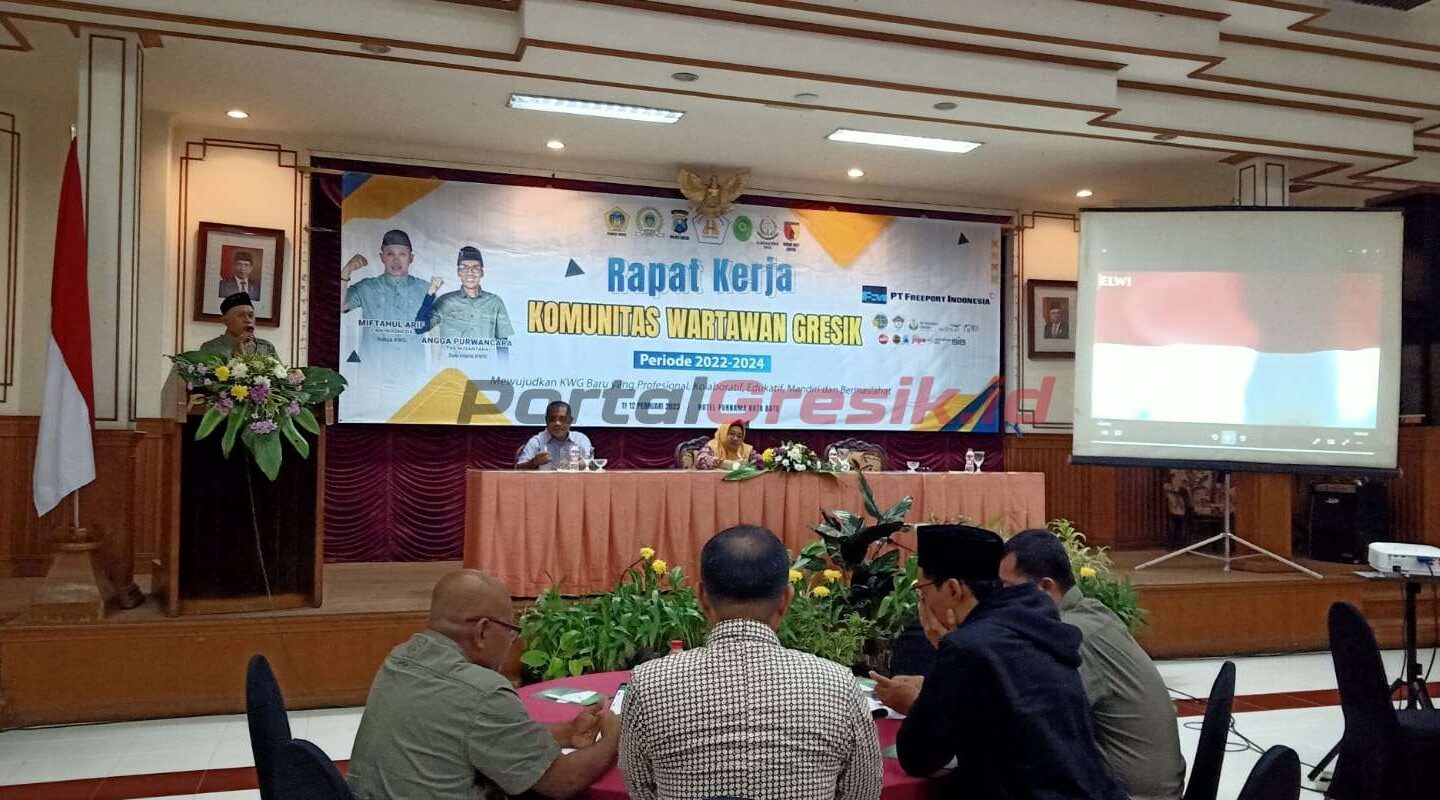 Dihadiri Wakil Bupati Gresik, Ketua KWG Miftahul Arif periode 2022-2024 saat memberikan sambutan dalam pembukaan Raker di Hotel Purnama Batu Malang, Sabtu (11/02/2023) malam.