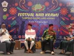 Buka Festival Nasi Krawu Dan Pameran UMKM KWG, Ketua DPRD Gresik : Kegiatan Ini Sangat Bagus Untuk Memberikan Edukasi Kepada Masyarakat