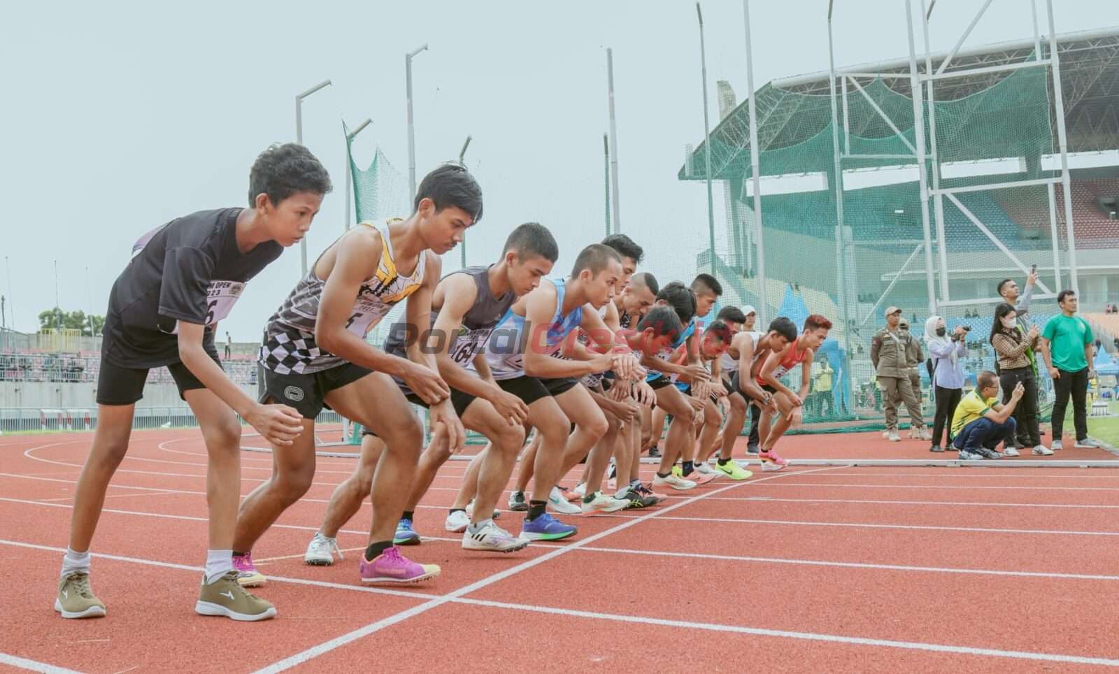 Kejuaraan Daerah (Kejurda) Open Jawa Timur Cabor atletik dan penjaringan atlit dalam Kualifikasi PON XXI/2024 cabor atletik yang digelar di stadion Gelora Joko Samudro (Gjos) Gresik.