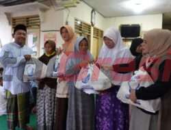 Jelang Hari Raya Idul Fitri, Pemdes Dapet Balongpanggang Gelontorkan Ratusan Paket Sembako Untuk Warganya