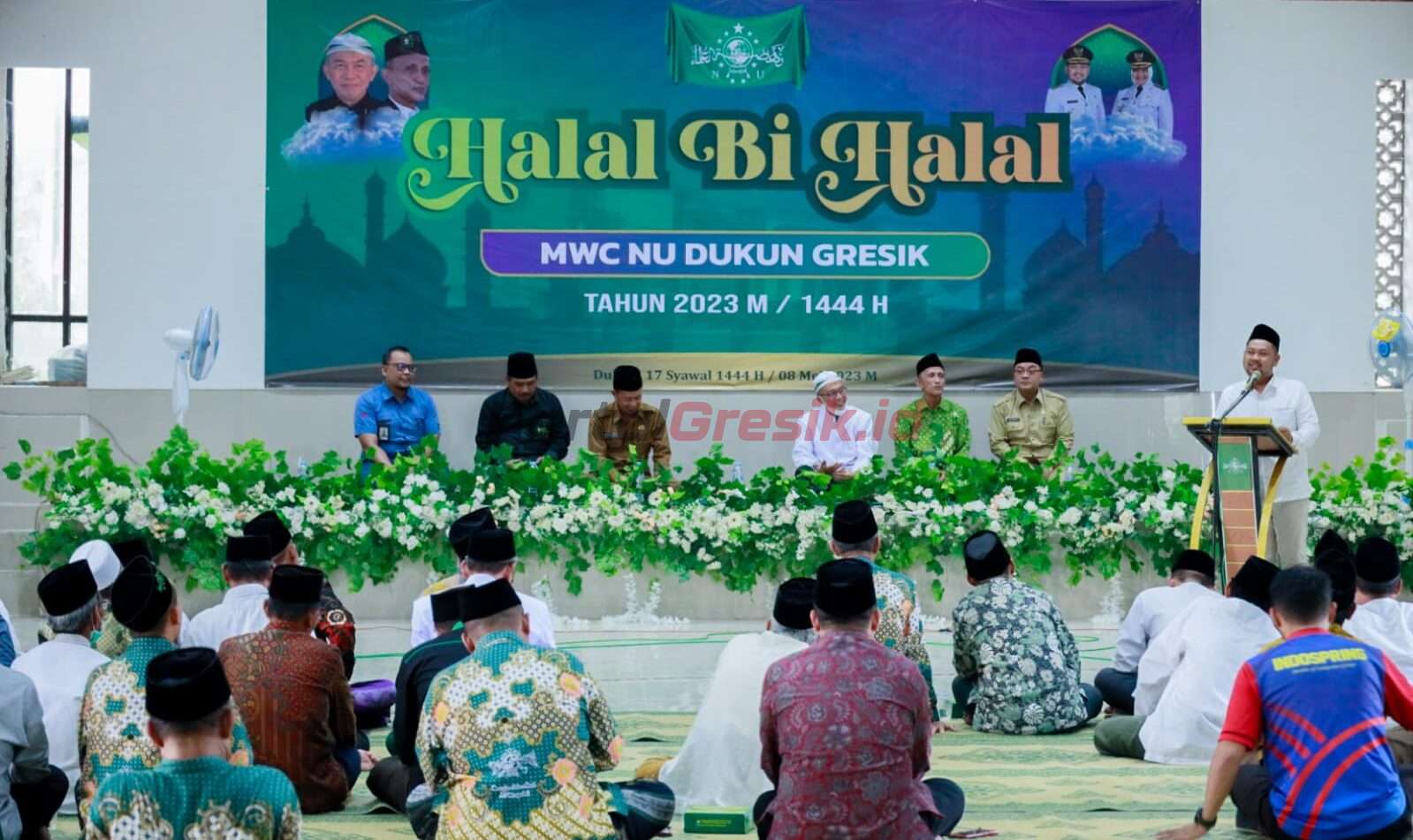 Bupati Gresik H. Fandi Akhmad Yani saat menghadiri halal bihalal di Aula KH. Hasyim Asy'ari kantor MWC NU Dukun, Senin (8/5/2023).