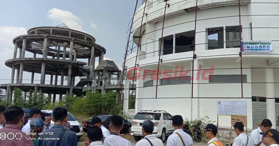 Gedung Islamic Center di Desa Kedungpring, Kecamatan Balongpanggang, Rabu (24/5/2023).