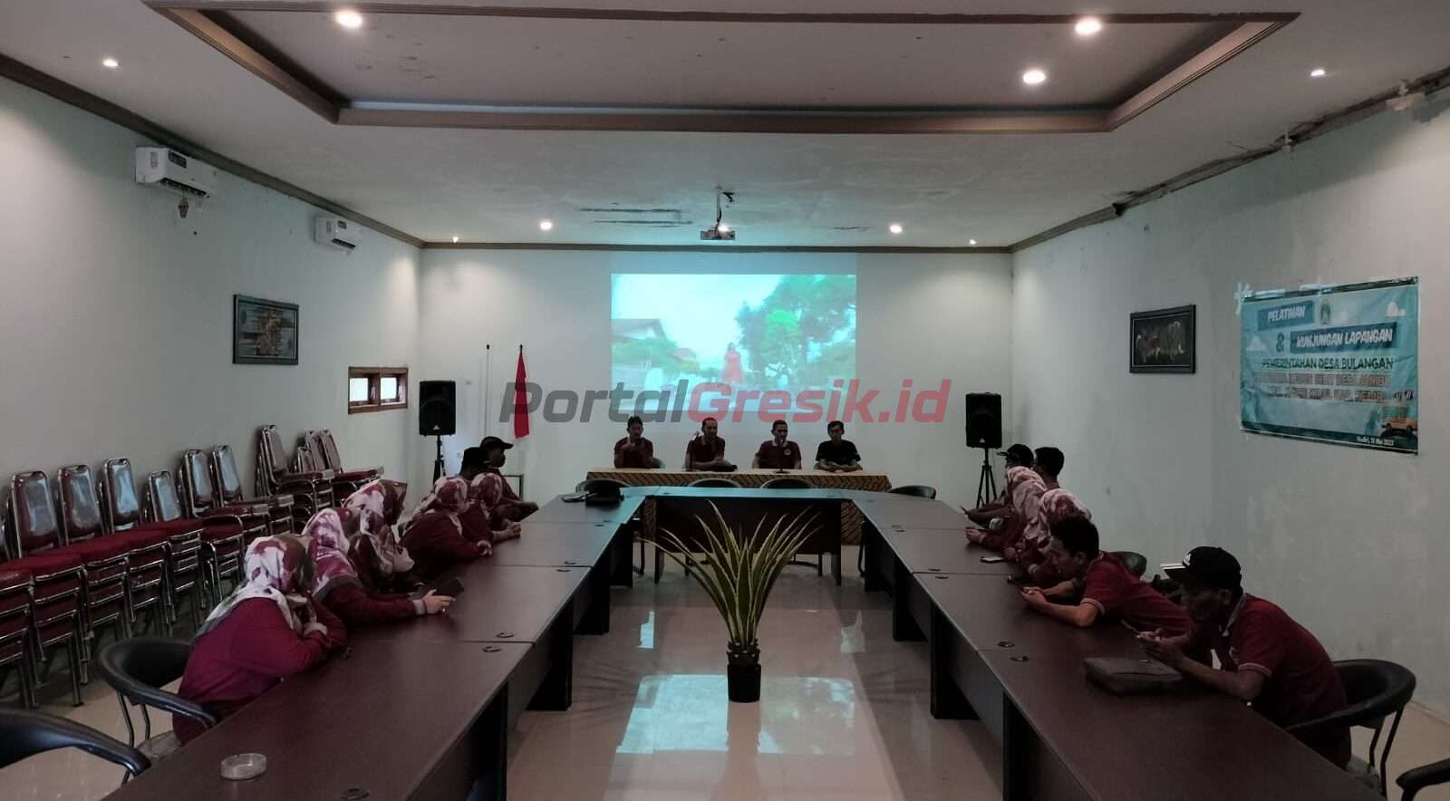 Pemdes bersama PKK, BPD, dan Pokdarwis Bulangan melakukan kunjungan ke Wisata Edukasi Desa Jambu Kecamatan Kayen Kidul, Kabupaten Kediri, Jawa Timur