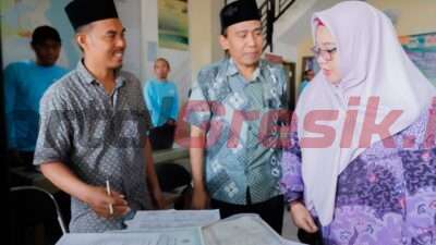 Ditemukan 1043 Data Kependudukan Ganda di Bawean, Wabup Gresik Intruksikan Dispendukcapil Agar Segera di Selesaikan