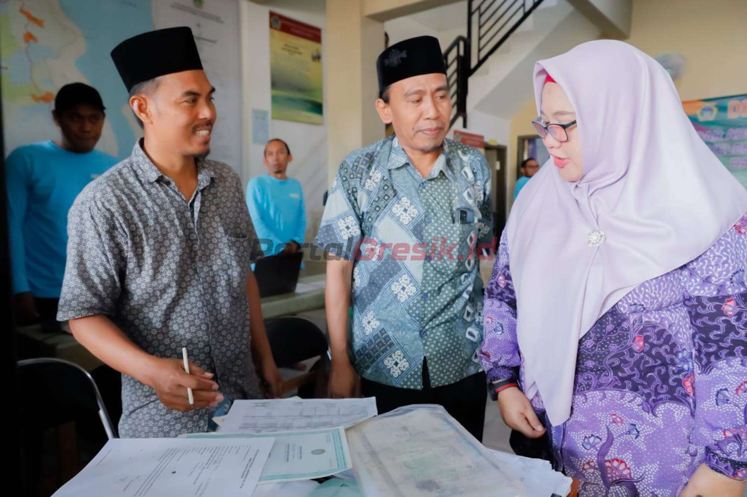 Wakil Bupati Gresik Aminatun Habibah bersama beberapa pejabat eselon II di lingkungan Pemerintah Kabupaten Gresik, memulai kunjungan kerjanya di Pulau Bawean, Senin (15/05/2023).