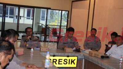 Kepolisian Resor Gresik Polda Jatim menggelar kegiatan Latihan Pra Operasi (Lat Pra Ops) Bina Waspada Semeru 2023 bertempat di Ruang Command center, Senin (19/07/2023).