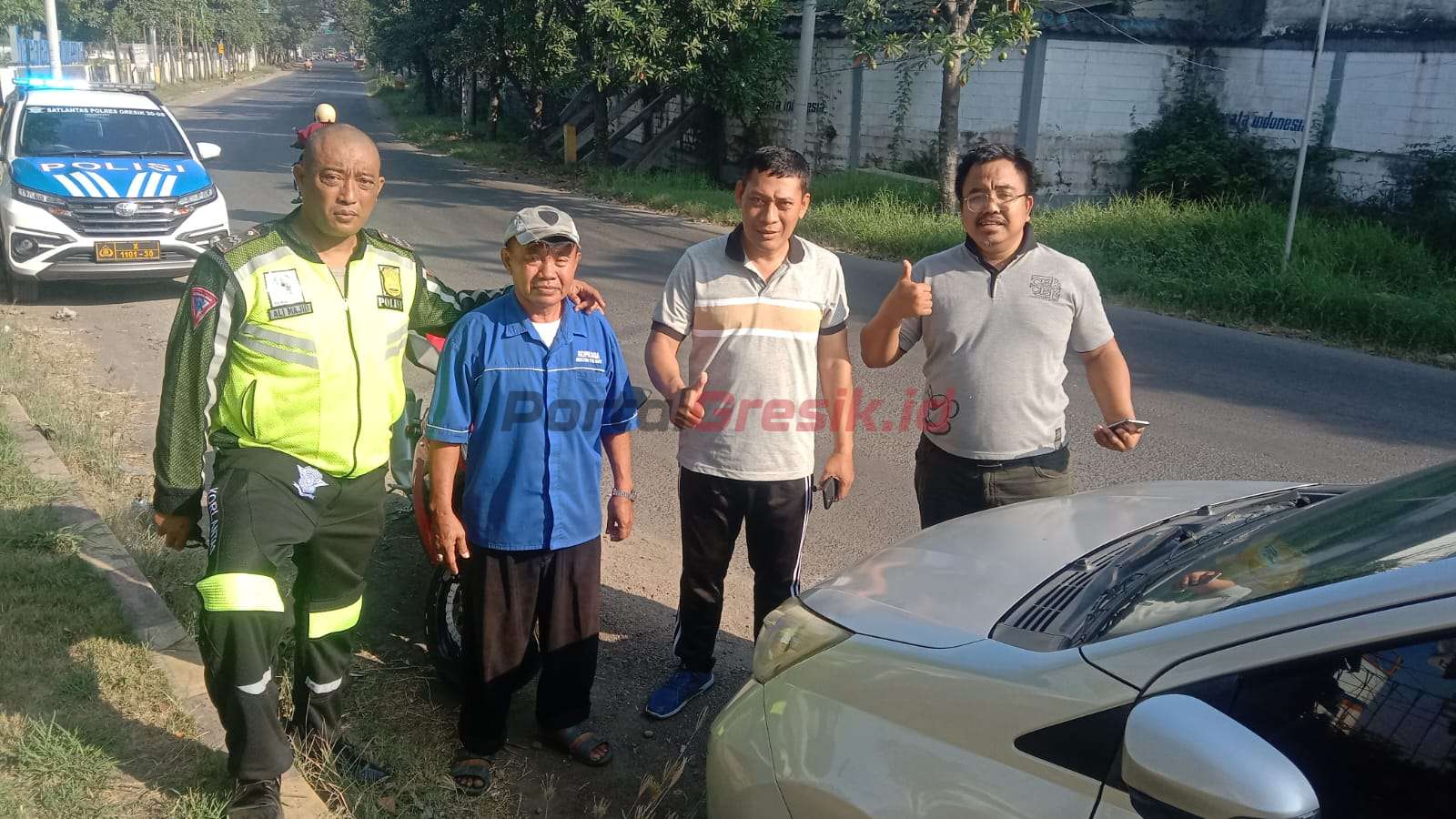 Mobil Toyota Calya W 1808 CJ yang dilaporkan hilang berhasil ditemukan di Jalan Kapten Darmosugondo Kecamatan Kebomas Gresik, Minggu (11/6/2023)