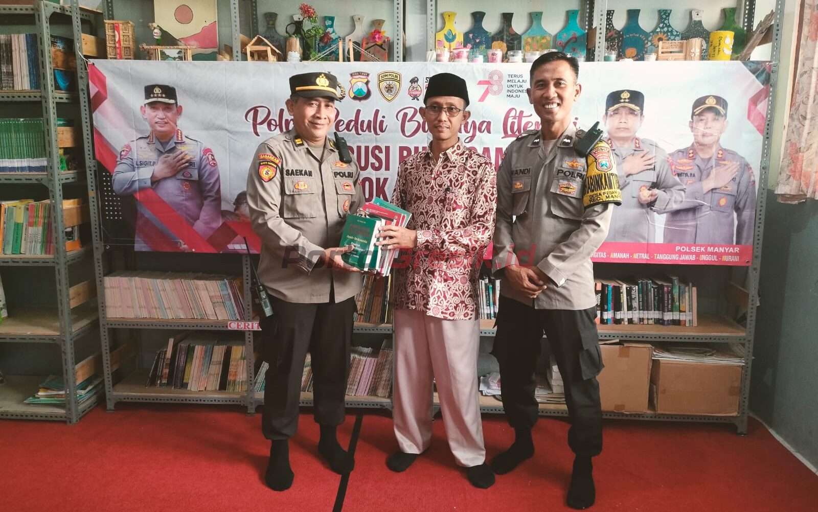 Bentuk nyata Polri Peduli Budaya Literasi Distribusi Buku Sampai Pelosok Nusantara
