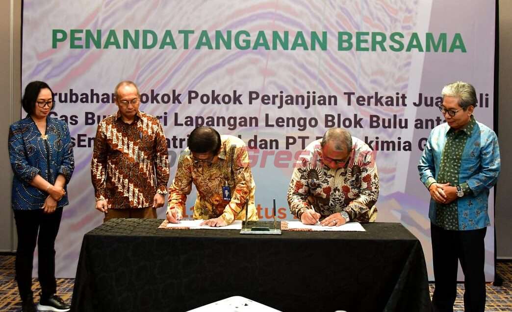 Dirut PG, Dwi Satriyo Annurogo (3 dari kanan) saat Penandatanganan HoA bersama Kris Energy