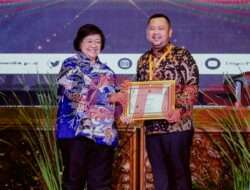 Sabet Tiga Kategori Penghargaan di Ajang Proklim 2023 KLHK, Bupati Gresik : Ini Adalah Hasil Sinergitas dan Kolaborasi Semua Pihak