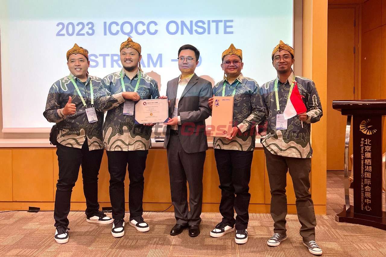 Inovasi sistem pemantauan tambang berbasis teknologi digital, Quarry Mining Command Center (QMCC) mengantarkan tim inovasi QMCC Eagle Eye 4.0 dari SIG Pabrik Tuban meraih penghargaan predikat Gold pada ajang inovasi ICQCC 2023 yang berlangsung pada 30 Oktober - 3 November 2023 di Beijing.