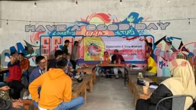 Relawan Beringin Muda Pendukung Gibran saat lakukan Deklarasi di Gresik