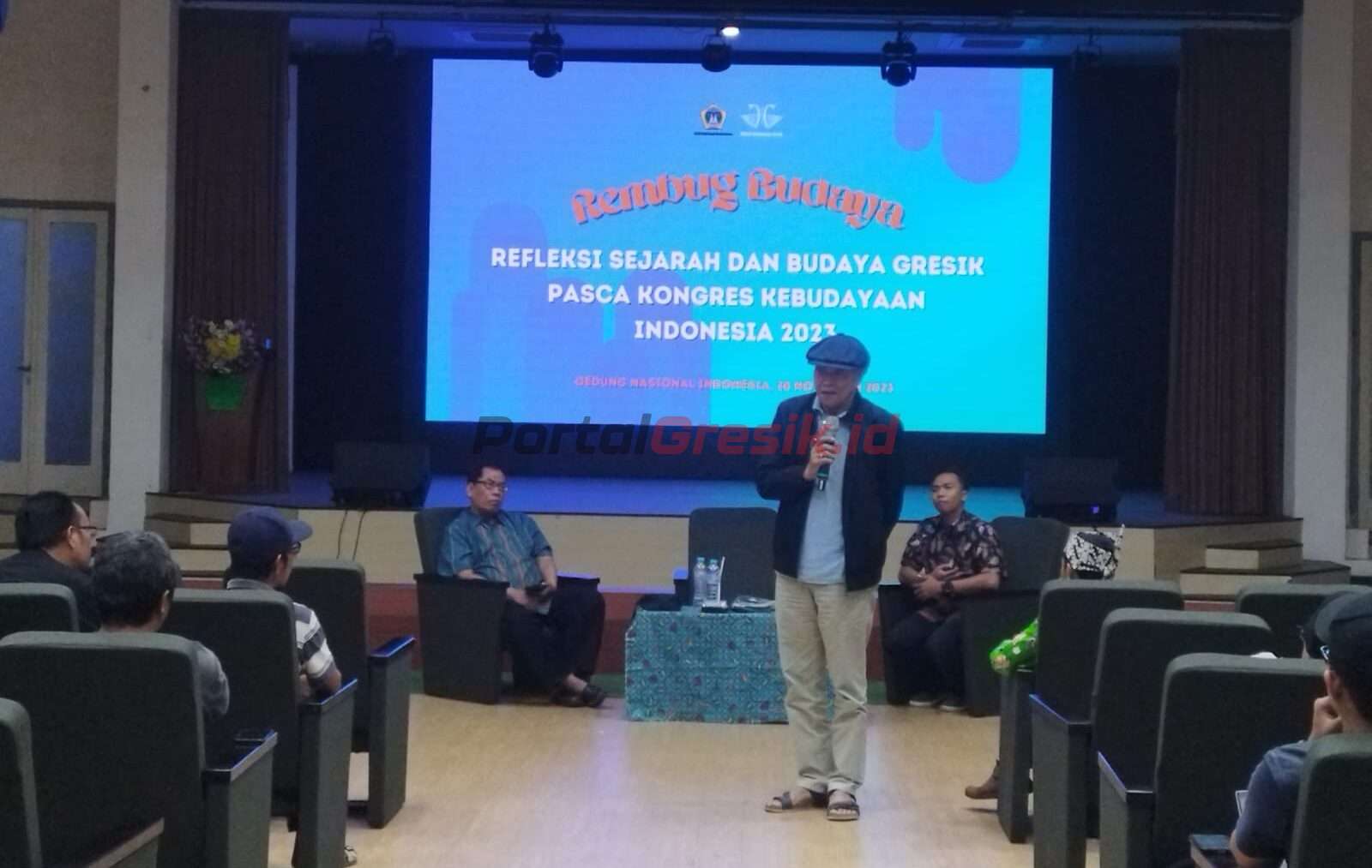 Rembug Kebudayaan di Gedung Nasional Indonesia (GNI), Jalan Pahlawan 58 Gresik, Selasa (28/11) siang