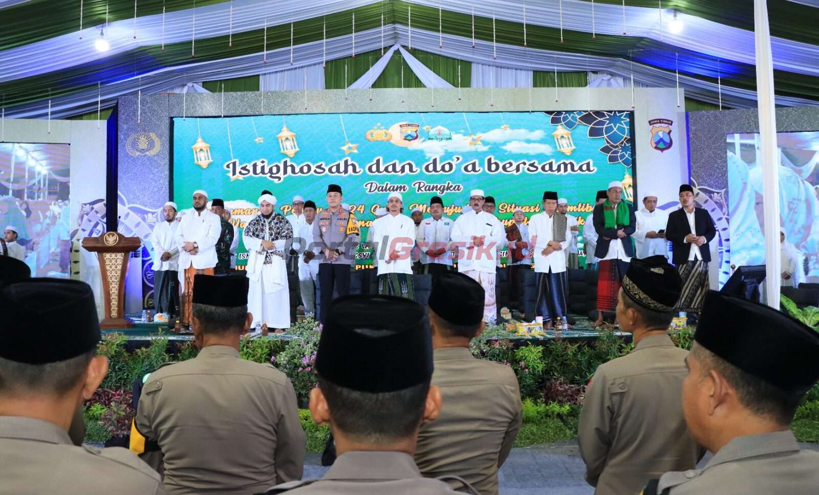 Istighosah dan doa bersama dalam rangka pengamanan Pemilu 2024, Jumat (08/12/2023) malam.