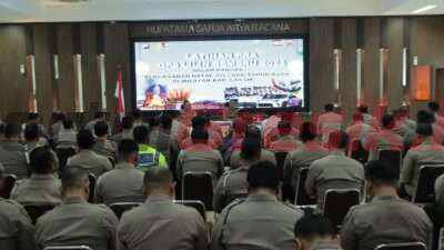 Latihan Pra Ops Lilin Semeru 2023 di Rupatama Sarja Arya Racana Polres Gresik. Latihan ini dibuka langsung oleh Kapolres Gresik AKBP Adhitya Panji Anom.Senin, (18 /12/2023).