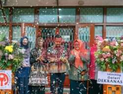 Ada Tenun Batik Hingga Olahan Makanan, Galeri Dekranasda Jadi Etalase Produk Unggulan Kabupaten Gresik