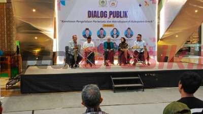 Dialog Publik yang digelar atas Kerjasama DPRD Gresik dengan Komunitas Wartawan Gresik (KWG) dalam rangkaian peringatan Hari Pers Nasional 2024, di Atrium GressMall, Rabu (24/4/2024).