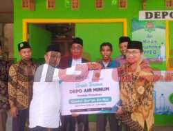 Gandeng BMT Mandiri Sejahtera, NH Gresik Serahkan Bantuan Depo Air Minum untuk Santri Ponpes Daarul Qur’an An Nur Lamongan
