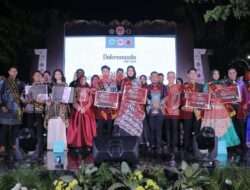 Dekranasda Fest 2024, Bupati Gresik Ajak Generasi Muda Gaungkan Batik Gresik