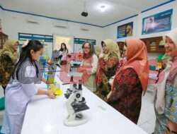 Dukung Lahirnya SDM Unggul, Petrokimia Gresik Bersama PIKA PI dan PIKA PG Kucurkan Bantuan Pendidikan