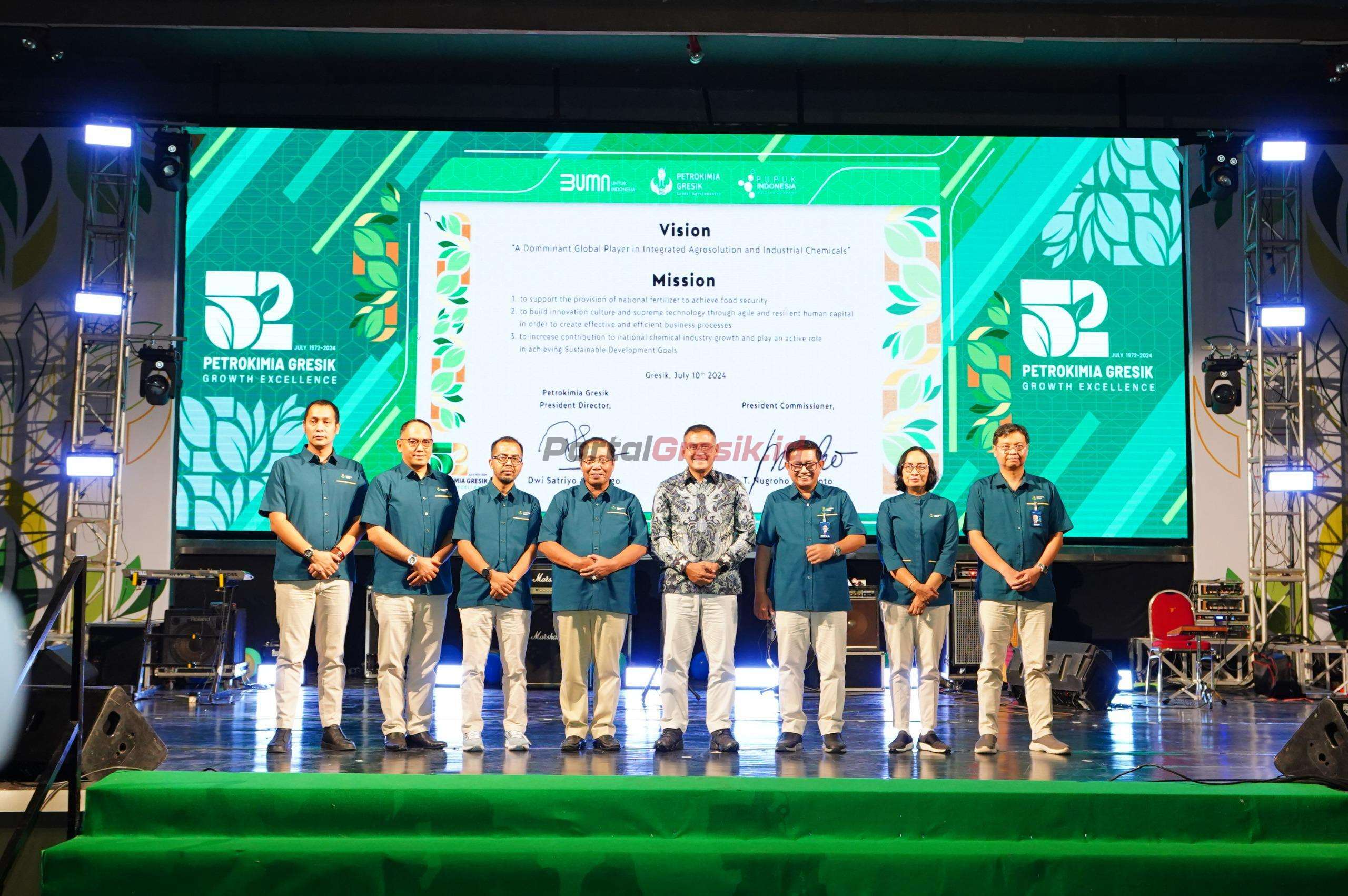 Peluncuran Visi Misi Baru Petrokimia Gresik pada Tasyakuran HUT ke-52 PG di GOR Tri Dharma