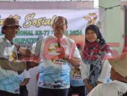 Bakti Sosial Peringati Harkopnas ke 77, PKPRI Gresik Bagikan Bingkisan ke Abang Becak Senilai 200 ribu per Paket