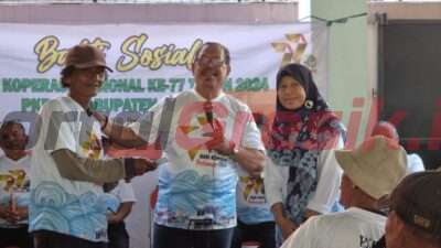 Bakti Sosial Peringati Harkopnas ke 77, PKPRI Gresik Bagikan Bingkisan ke Abang Becak Senilai 200 ribu per Paket