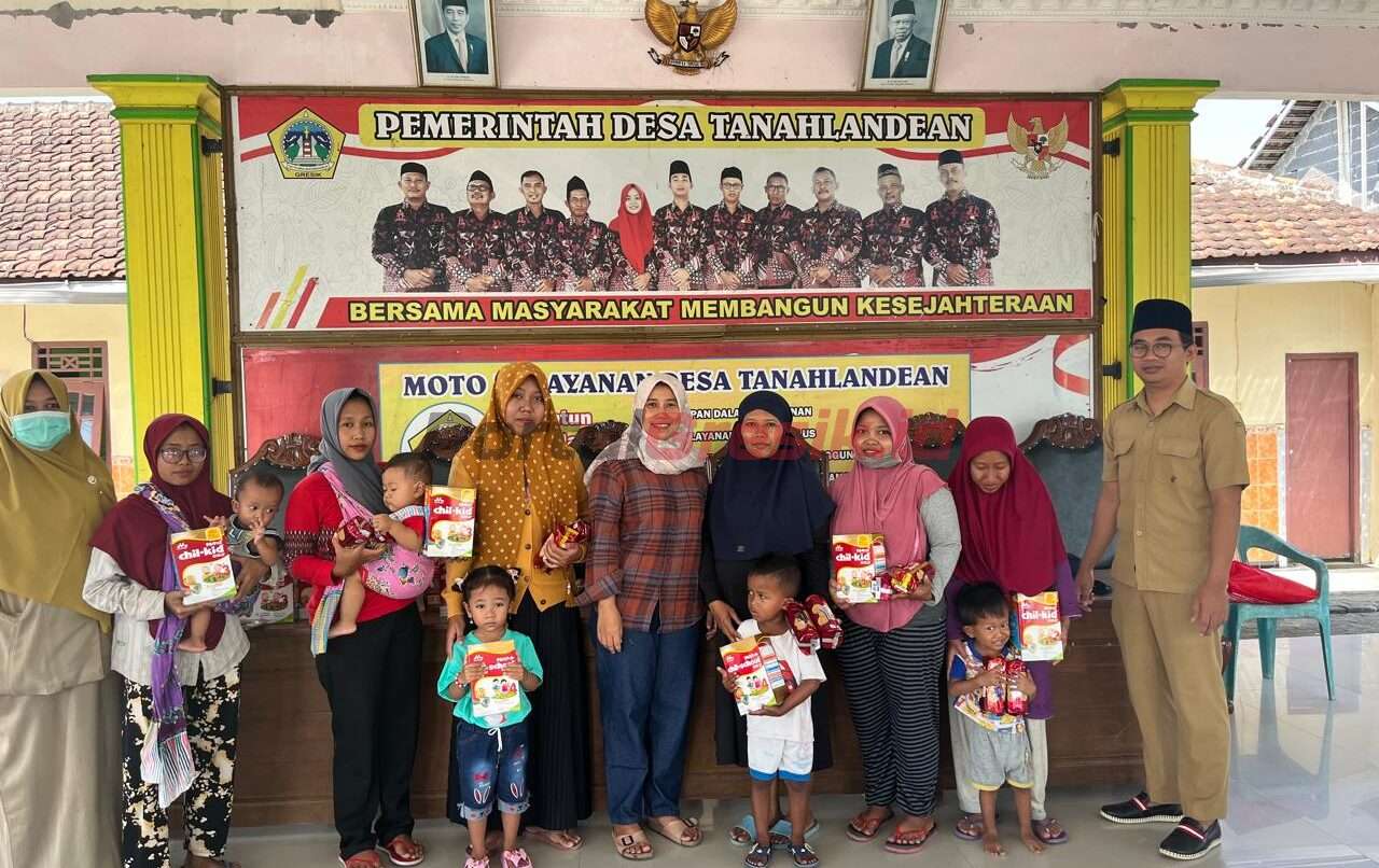 Tak hanya perbaikan infrastruktur, Pemerintah Desa Tanah Landean Kecamatan Balongpanggang Kabupaten Gresik berkomitmen dalam peningkatan kesehatan masyarakat.