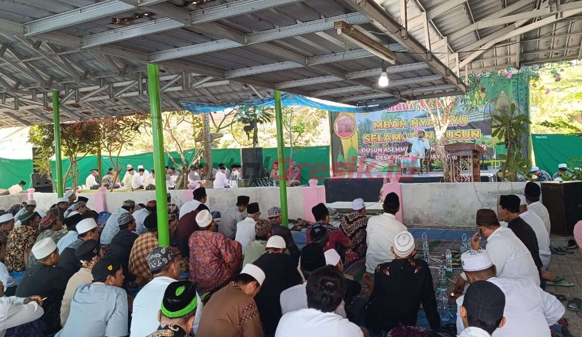 Sedekah bumi dan haul Mbah Nyai Ayu Dusun Asemmanis, Minggu (28/7/2024) pagi.