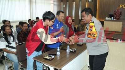 Rapat koordinasi eksternal di Gedung SAR, Jalan Dr. Wahidin SHD No. 214, Desa Kembangan, Kecamatan Kebomas, Kabupaten Gresik, Jumat (09/08/2024).