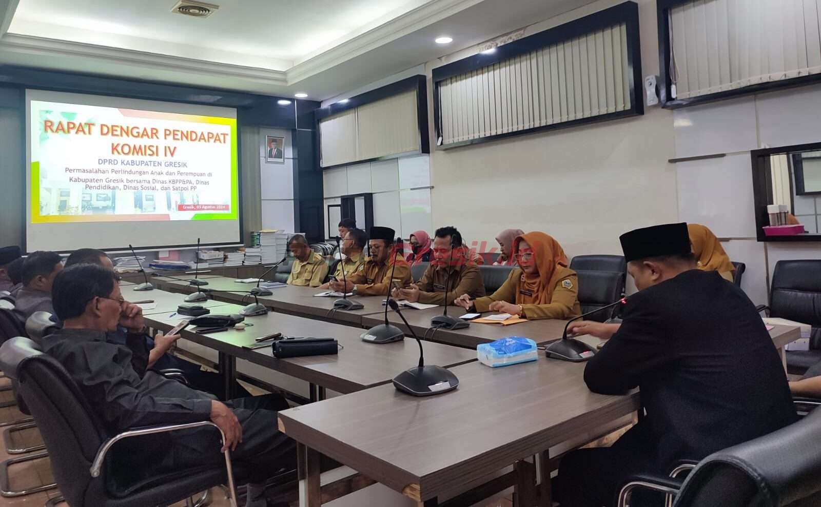 Hearing DPRD Gresik dengan KBPPPA soroti meningkatnya kekerasan terhapat anak di Kabupaten Gresik, Senin (12/8/2024).