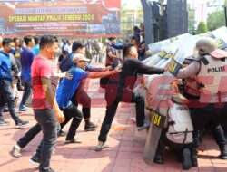 Jelang Pilkada Serentak, Polres Gresik Gelar Peragaan Sistem Pengamanan Kota