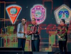 Berhasil Mengembangkan Inovasi Ekraf dan Pariwisata, Kompas bersama Menparekraf Beri Penghargaan Untuk Kabupaten Gresik