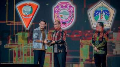 Berhasil Mengembangkan Inovasi Ekraf dan Pariwisata, Kompas bersama Menparekraf Beri Penghargaan Untuk Kabupaten Gresik