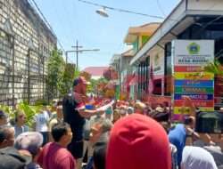 Terima Beras CSR Tidak Layak Konsumsi, Warga Desa Roomo Gresik Geruduk Balai Desa