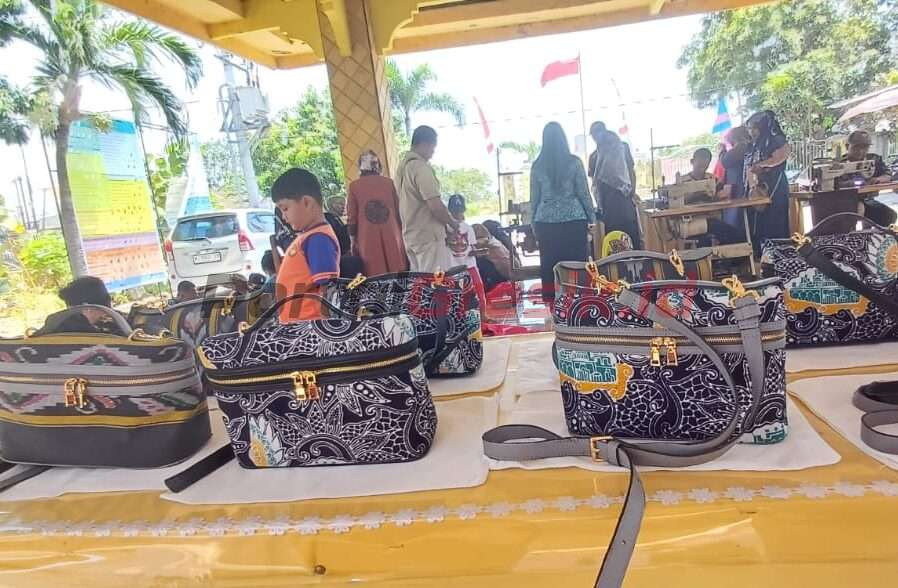 Hasil Produk Tas berbahan kain Batik