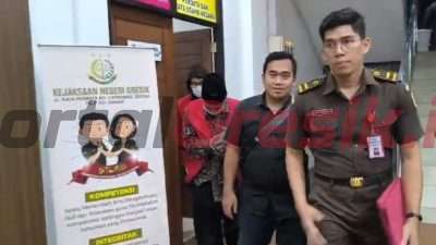 Terbukti Kuat Salahgunakan Dana CSR dari PT Smelting, Kejari Gresik Tetapkan Kades, Sekdes dan Ketua BPD Roomo Sebagai Tersangka