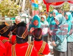 Pengurus PKK Karangkiring Kebomas Dapat Pembinaan Administrasi 10 Program Pokok