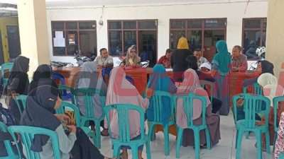 Pemerintah Desa Bringkang Salurkan BLT DD Kepada 74 Keluarga Penerima Manfaat