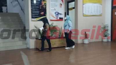 Ikut Serta Korupsi Batuan Pokir Hibah KUM, Kejari Gresik Jebloskan Tersangka Kabid Koperasi dan UKM Diskoperindag Gresik ke Rutan Banjarsari