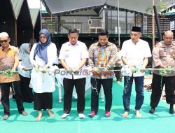 Resmikan Central Market Buyos Yosowilangun, Ketua DPRD Gresik Dukung Desa Mandiri