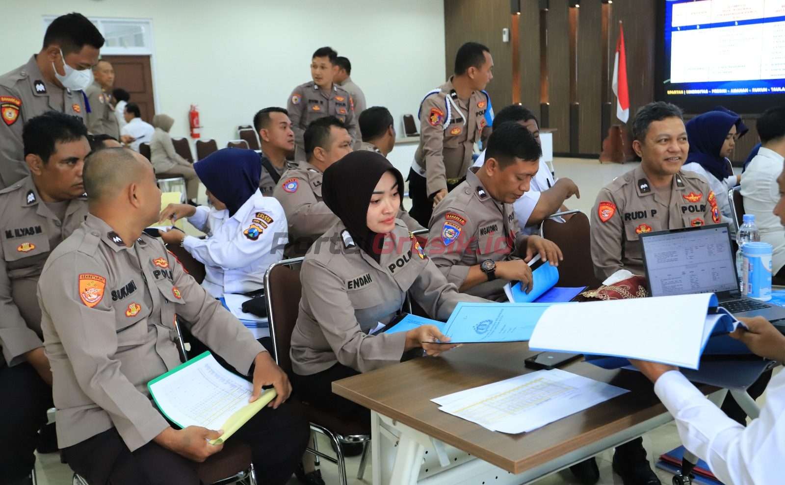 Satuan Polres Gresik saat Jalani Audit Kinerja Mendalam, Senin (21/10/2024) pagi.