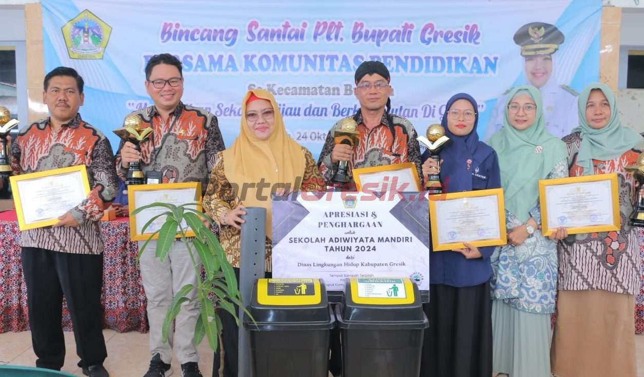 bincang santai dengan komunitas pendidikan se-Kecamatan Bungah, Kamis (24/10).