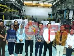 Pastikan Kesiapan Surat Suara.Kapolres Gresik Dampingi Forkopimda Provinsi Jatim ke PT. Temprina