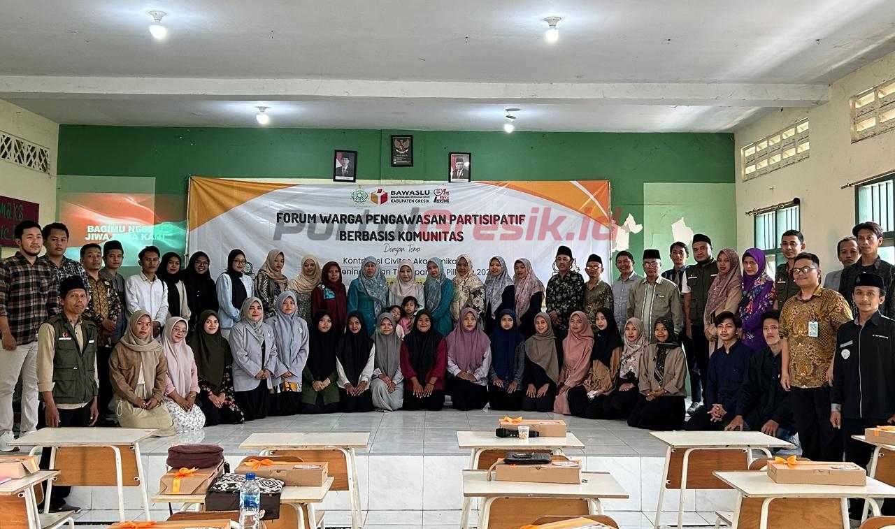 ( DEMA) STEI Kanjeng sepuh mengajak berbagai komunitas untuk melakukan gotong pengawasan partisipatif kepala daerah serentak 2024 kabupaten Gresik.