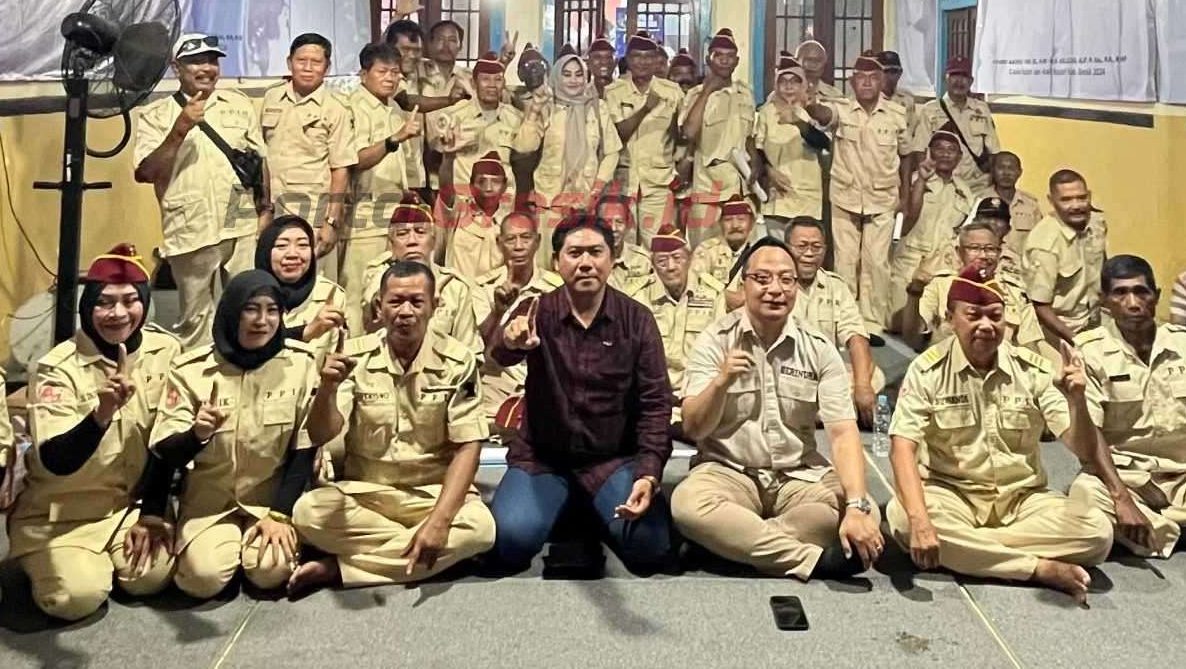 Persatuan Purnawirawan Indonesia Raya (PPIR) saat melakukan konsolidasi dengan Calon Bupati Gresik Asluchul Alif