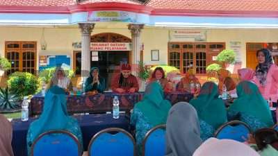 Salah satu titik kunjungan adalah Desa Karangandong, Kecamatan Driyorejo, Senin (28/10/2024)